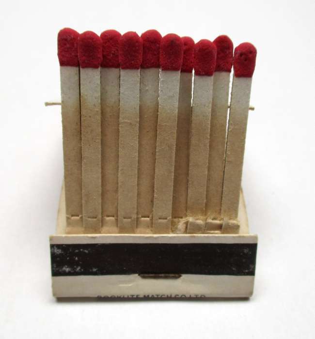 Vintage Matchbook -- Lemos Cordial - ` Blondes prefer Gin in their Lemos`
