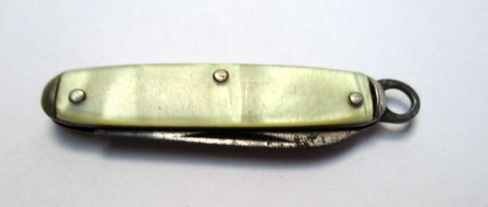 Vintage miniature USA CAMCO folding knife / fob knife / key chain knife