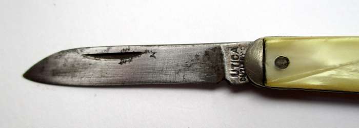 Vintage small `Teardrop` USA, Utica Cutlery Co., Folding knife / Fob knife / key chain knife