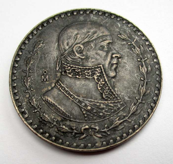 Mexico - un Peso - 1957 (.100 silver)