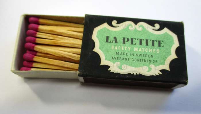 Vintage `La Petite` Matches, made in Sweden