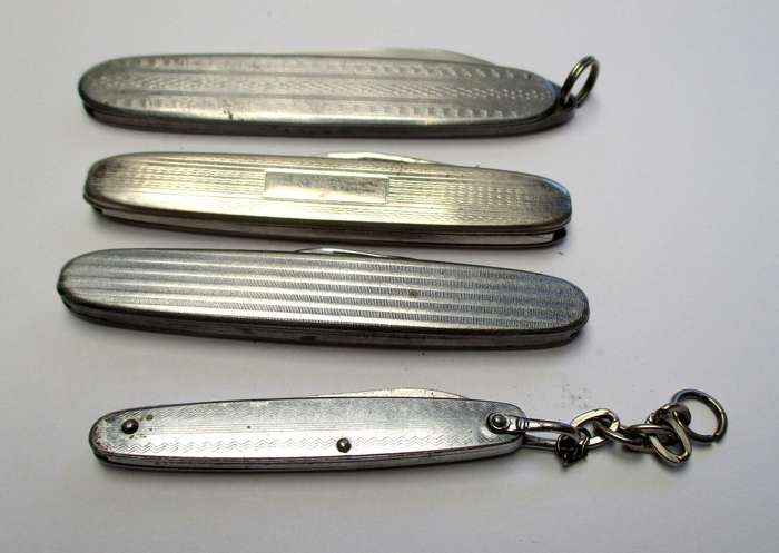Lot of 4 vintage folding knives / pocket knife lot