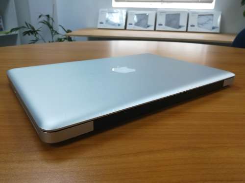 MACBOOK PRO 13" CORE I5 4GB RAM 500GB HDD GREAT CONDITION!!!