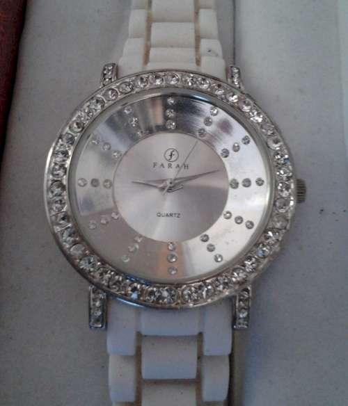 Farah white and silver ladies watch with quartz battery