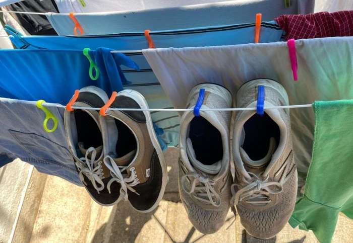 RECYCLED PLASTIC      PELI PEG    NO MORE CLOTHES STAINS-MANY MANY USES -SEE DETAILS BELOW