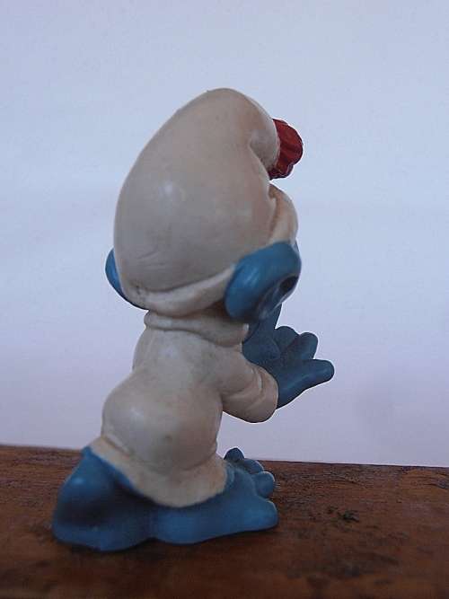 20021 Sleepwalker Smurf, Vintage Smurfs figure, Shipping will only be charged once!