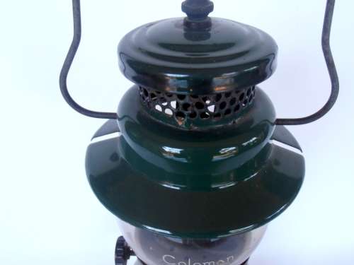 Beautiful vintage Coleman lamp 249 Scout, nice original condition!