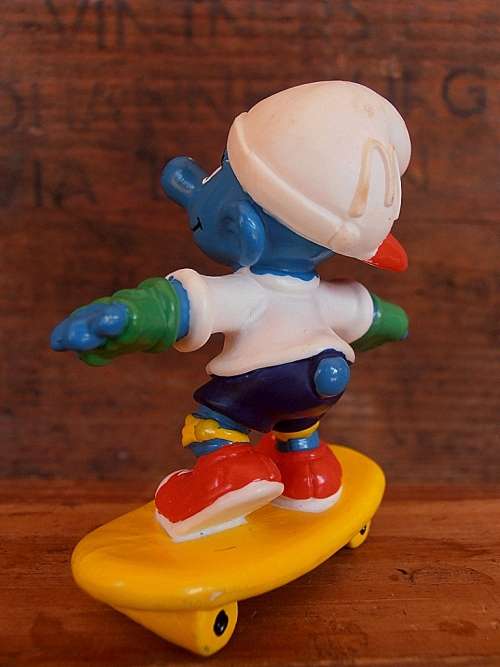 Mc Donald's Skateboarder Smurf , Vintage Smurfs figure, Shipping will only be charged once!