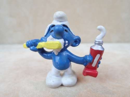 20064 Toothpaste Smurf, vintage Smurfs figure. Shipping will only be charged once!