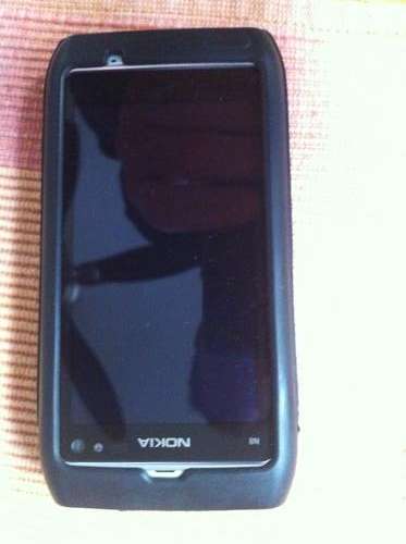 Nokia N8