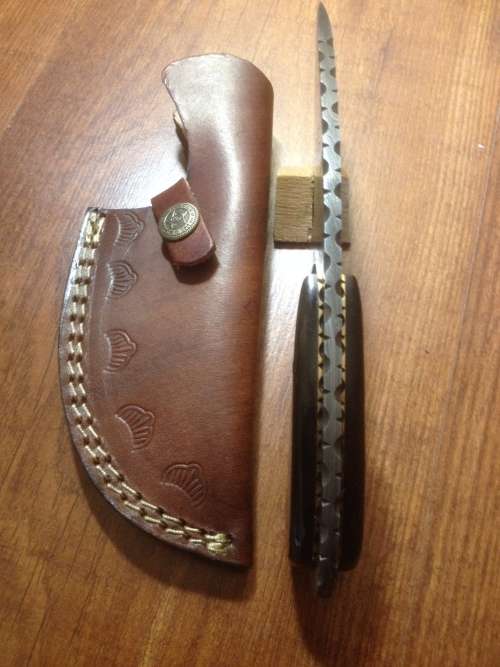 Hand Made Damascus Steel Hunting Knife-NO RESERVE AUCTION !!!