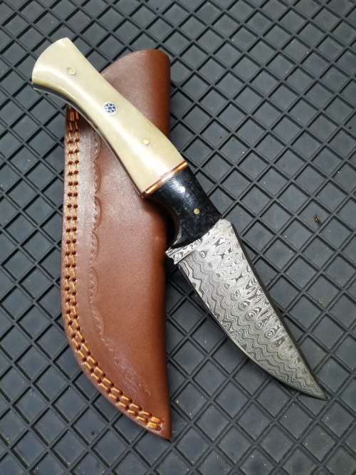 HANDMADE DAMASCUS STEEL HUNTING KNIFE