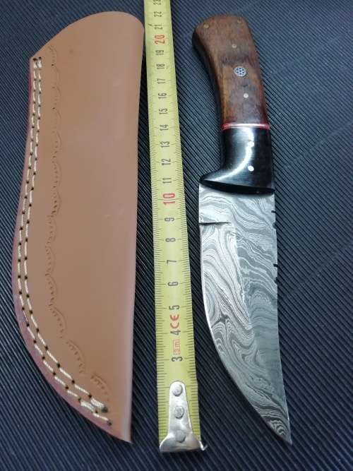 HANDMADE DAMASCUS STEEL HUNTING KNIFE !!!