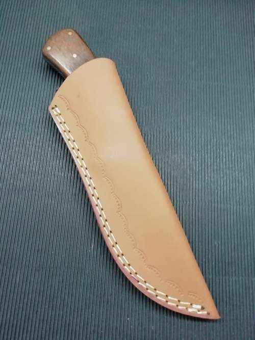 HANDMADE DAMASCUS STEEL HUNTING KNIFE !!!