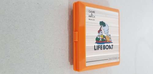 VINTAGE NINTENDO LIFEBOAT GAME AND WATCH TC-58