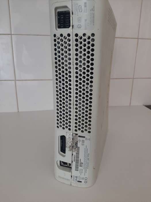 XBOX 360 not working ( Three red rings )
