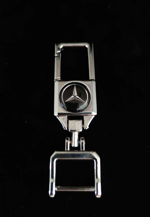*FREE SHIPPING* Car Key Ring - MERCEDES BENZ