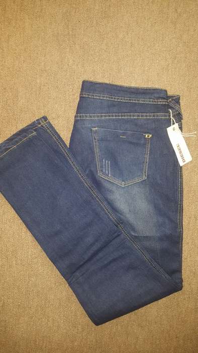 Diesel - Womens Skinny Jeans - W32 - Brand New