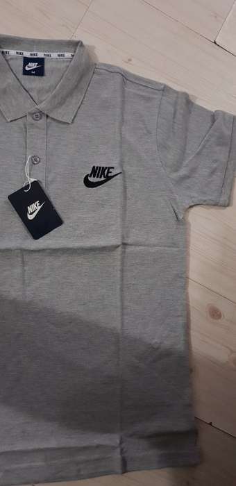 NIKE Polo Shirt Slim Fit - Small - Brand new - with tags