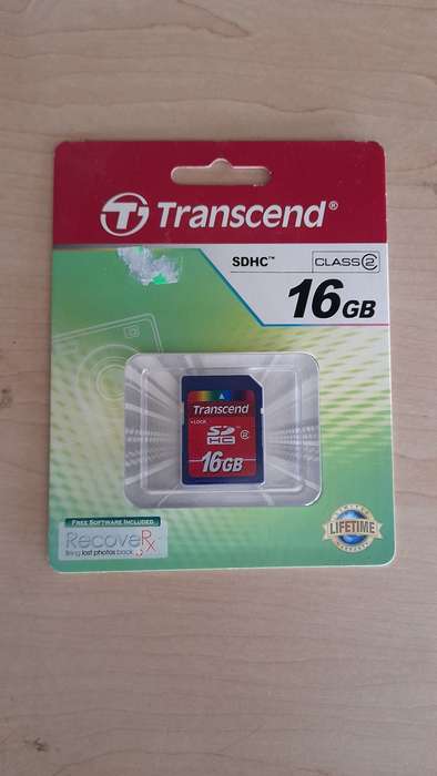 Sanyo Dual Camera Xacti 720p HD VPC-CG10 Camcorder + Free 16GB SD Card