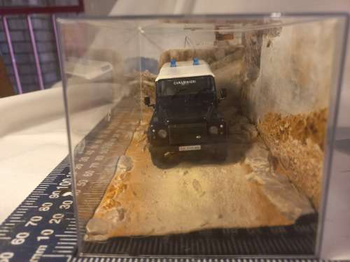 007 James Bond Land Drover Defender -Quantum of Sollace
