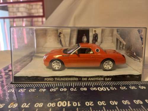 007 James Bond Ford Thunderbird - Die another Day