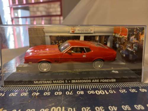 007 James Bond Mustang Mach 1 - Diamonds are forever