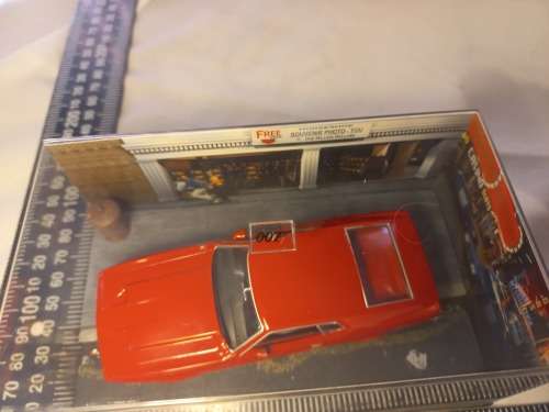 007 James Bond Mustang Mach 1 - Diamonds are forever