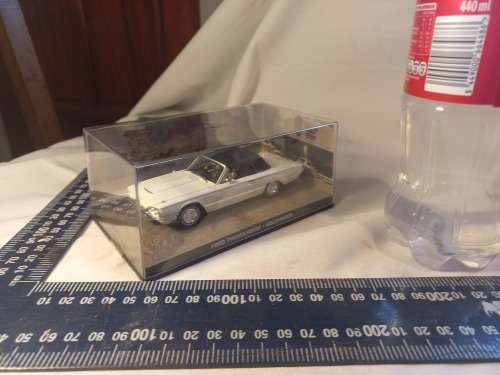 007 James Bond Ford Thunderbird