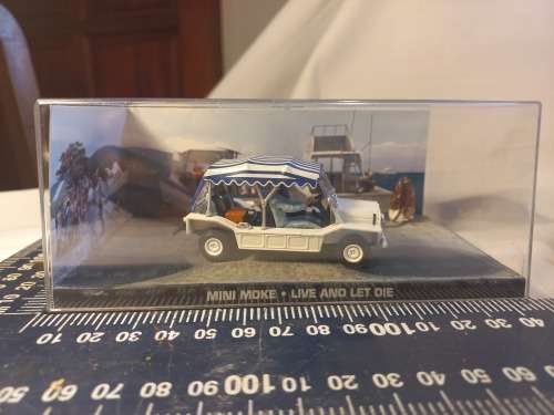 007 James Bond Mini Moke - Live and let die
