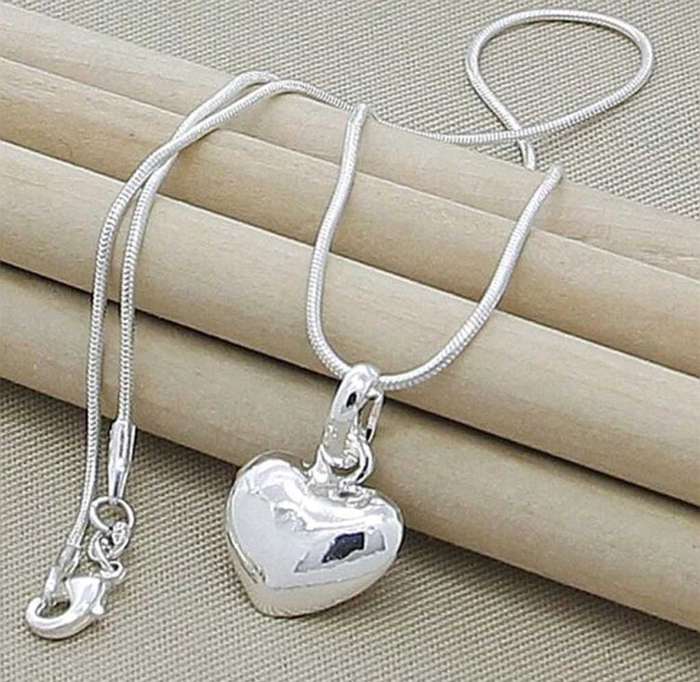 BEAUTIFUL 925 NECKLACE