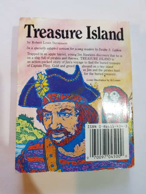 Treasure Island by Robert Louis Stevenson, Illustrated Classic Editions
