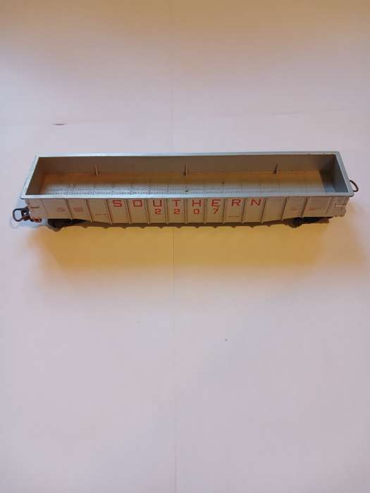 Lima Model Trains, Southern 2207 Train Car