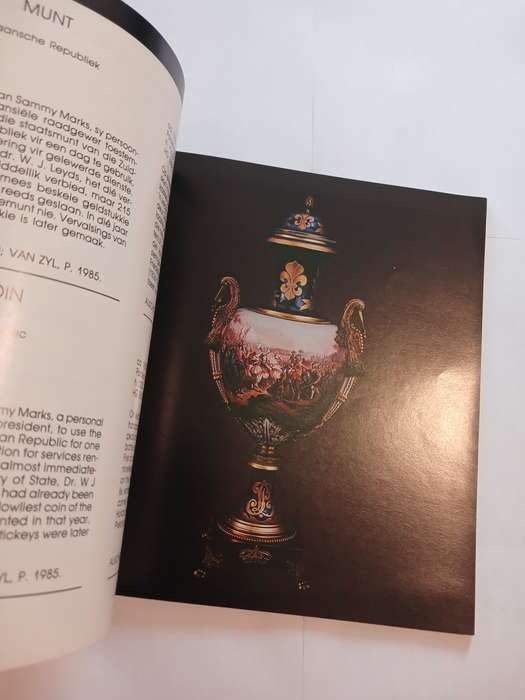 Reflection of a collection, Elda Grobler/J.A. Van Schalkwyk, 1989