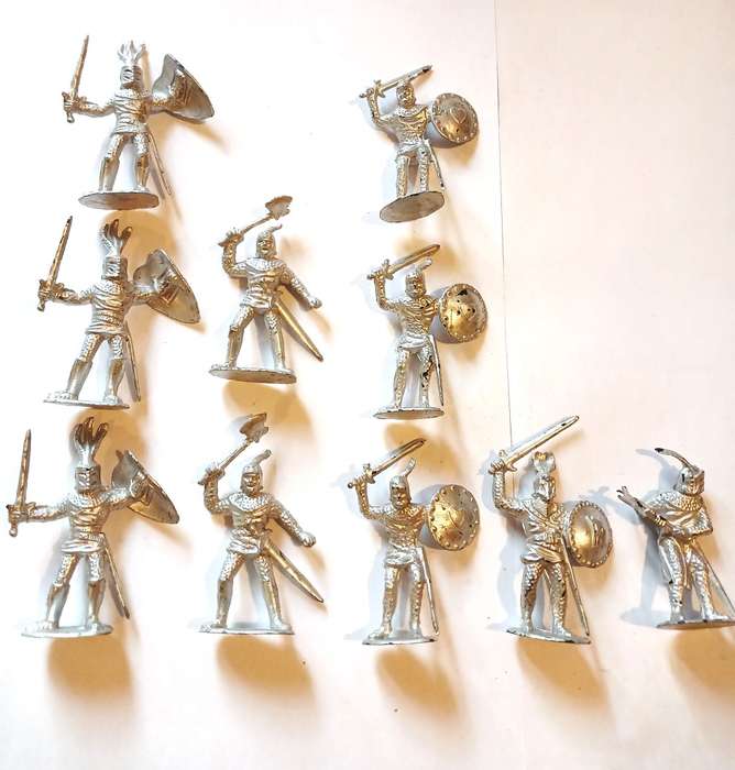 Miniature Roman Military Figurines x 10