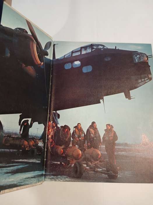 World War II, Land, Sea & Air Battles 1939-1945