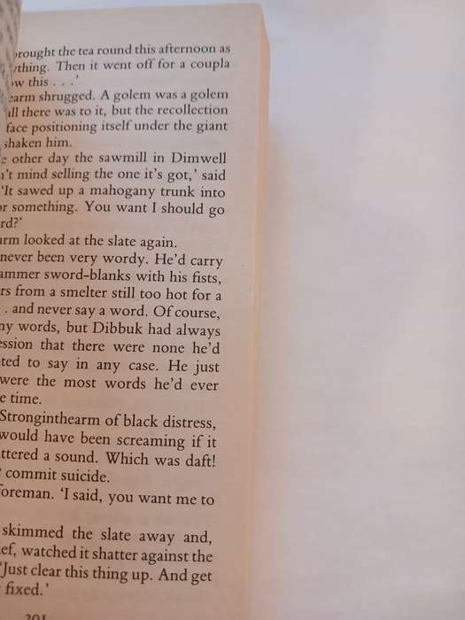 Feet of Clay, A Discworld Novel by Terry Pratchett