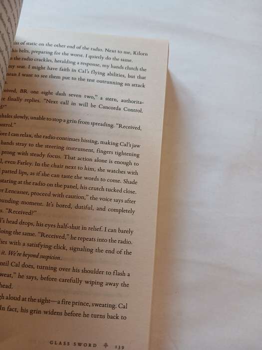 Glass Sword by Victoria Aveyard