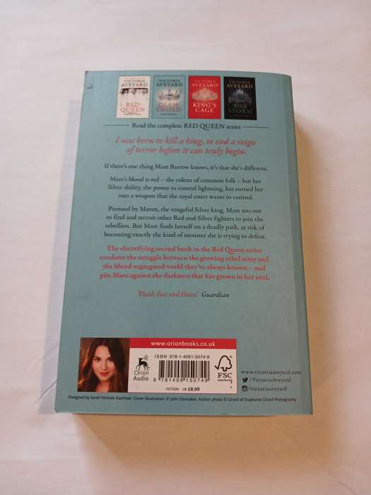 Glass Sword by Victoria Aveyard