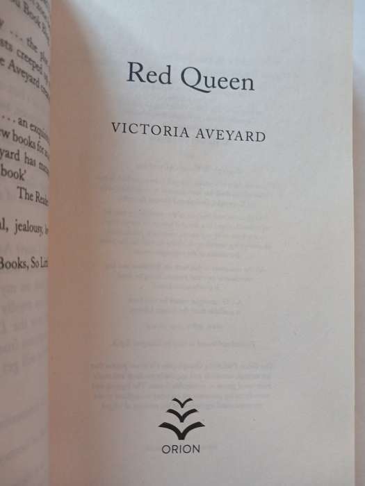 Red Queen by Victoria Aveyard