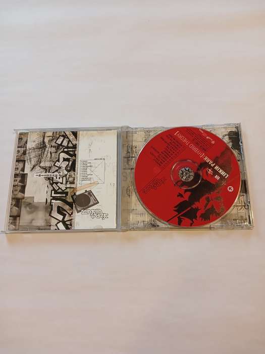 Linkin Park, Hybrid Theory CD