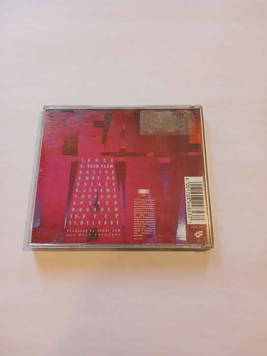 Pearl Jam, Ten CD