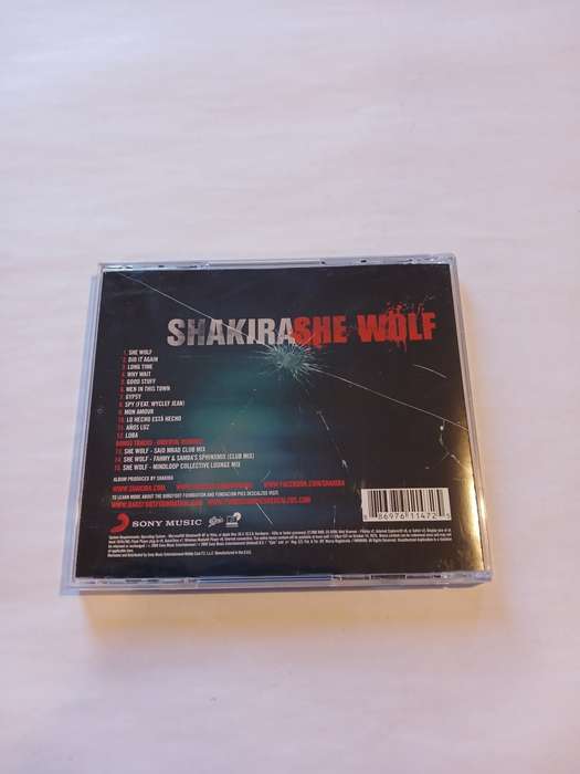 Shakira, She Wolf CD, U.A.E.