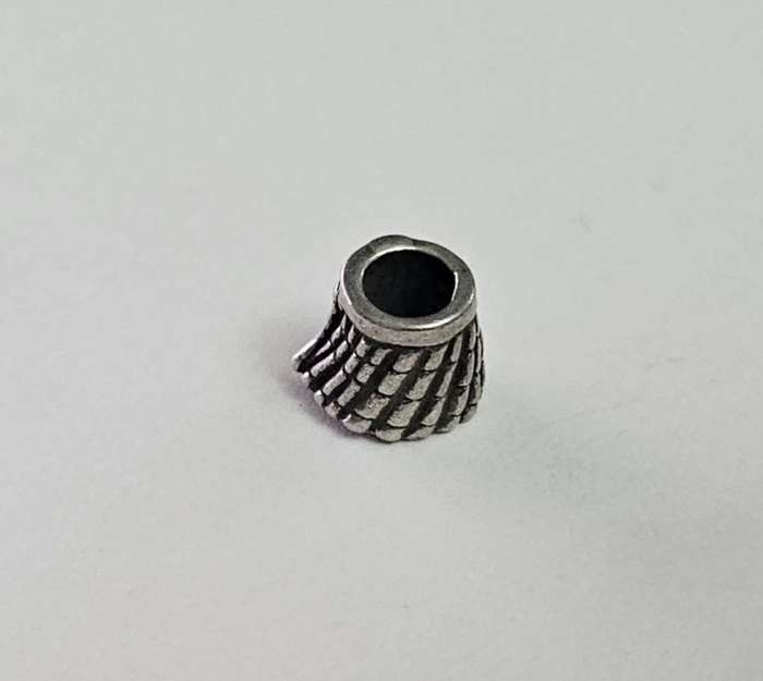 CELTIC KILT TROLLBEAD - UNITED KINGDOM WORLD BEAD - RETIRED