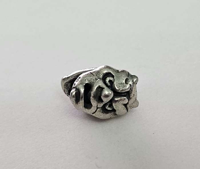 NOH MASK TROLLBEAD - UNITED STATES WORLD BEAD - RETIRED