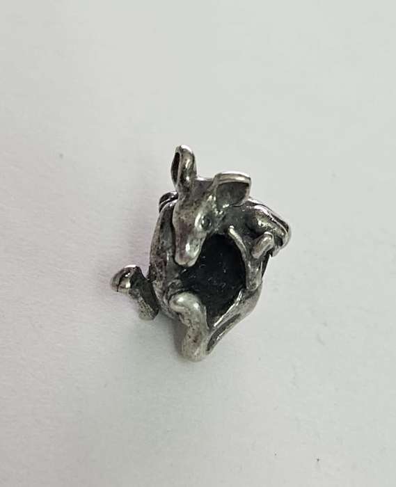 KANGAROO WITH JOEY TROLLBEAD - AUSTRALIA WORLD BEAD - RETIRED