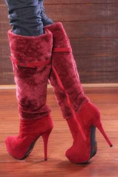 LADIES HEELED BOOTS IN RED (SIZE 4) LAST PAIR!!!!!