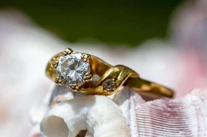 18K Vintage Diamond Sweetheart Ring