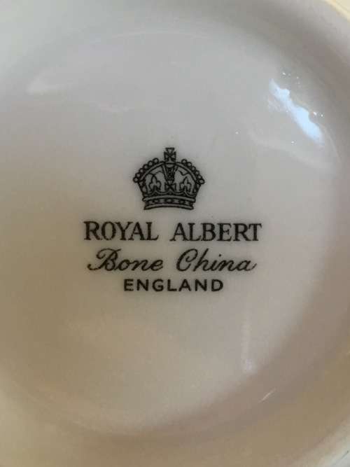 Royal Albert Un-named Trio Pastel Pink