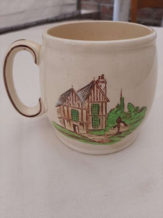 VINTAGE CERAMIC GEORGE INN MUG KIRKHAM POTTERIES ENGLAND